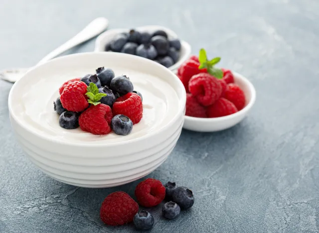 Healthy Greek yogurt bowl with fresh berry