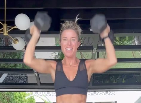Erin Oprea Shows Off Tiny Waist and Reveals 9 Signs You Are Protein Deficient