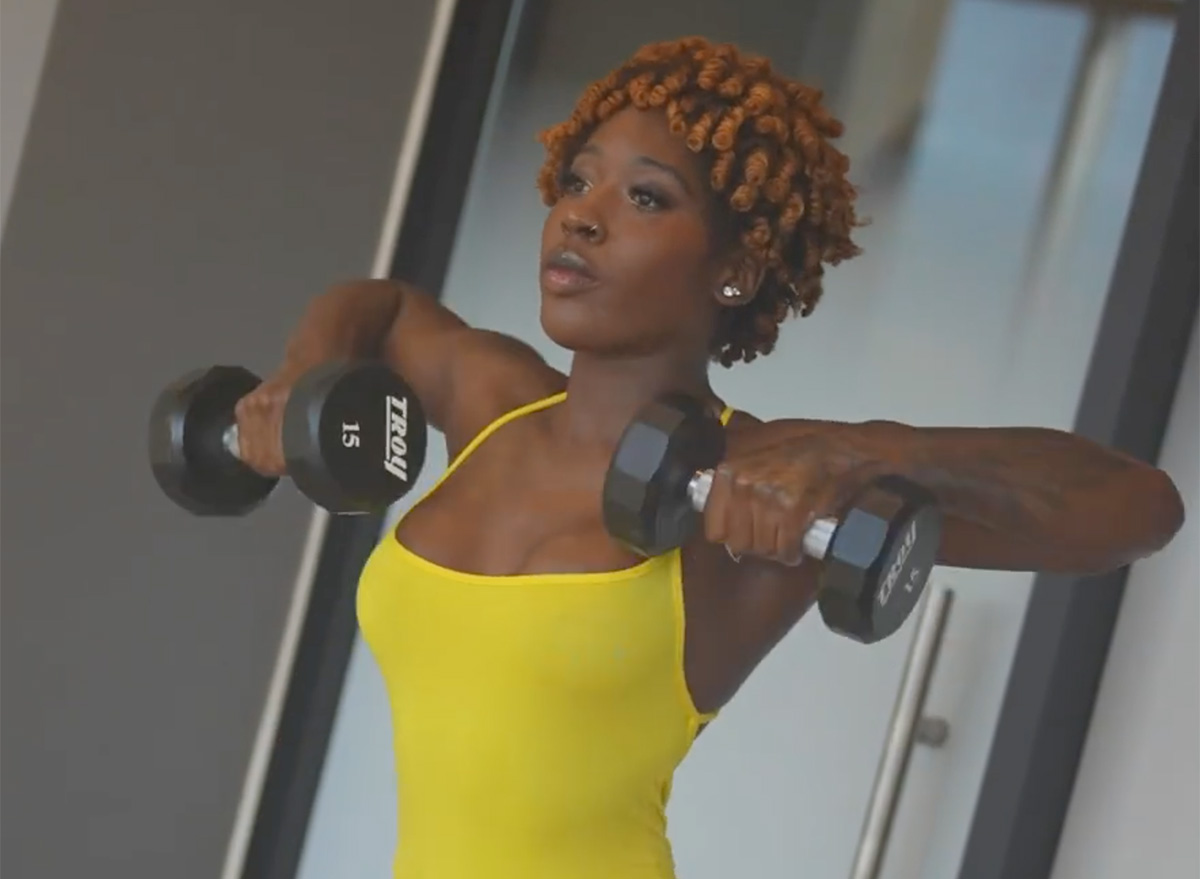 Brittne Babe in Workout Gear Shares Soulja Boy Push Up Challenge