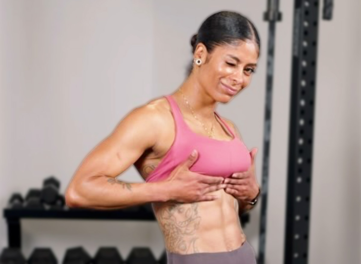 Massy Arias Flashes Six-Pack During "Core and Abs" Workout