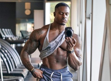 Fitness Influencer Shares His Bodybuilding Secrets and Flexes His Biceps