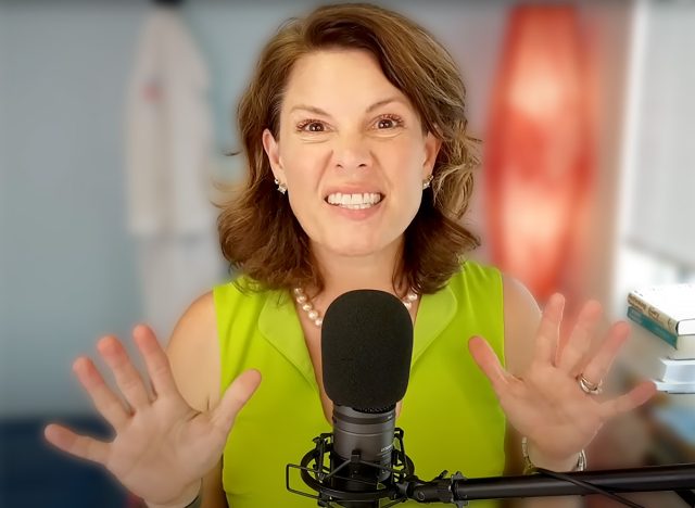 Dr_Boz_Annette_Bosworth_MD