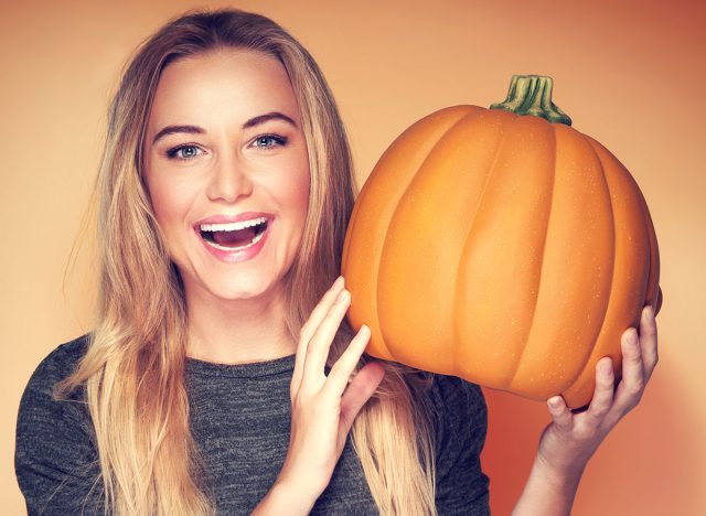 I'm a Nutritionist and Here Are 4 Fall Comfort Foods That Can Help You Lose Weight