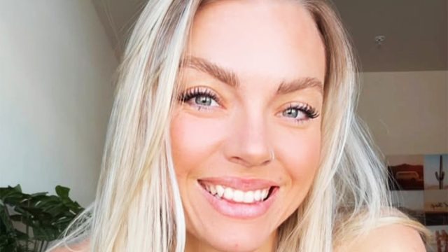 Coach Lost “Postpartum Pooch” by Eating These 5 High Protein Meals