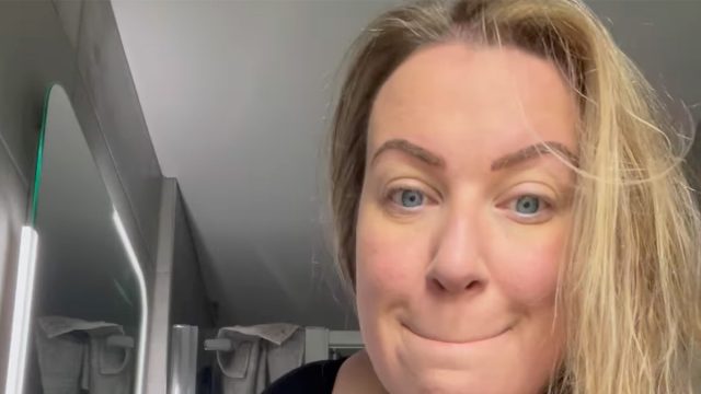 She Is Losing a Pound a Week with These 9 Hacks