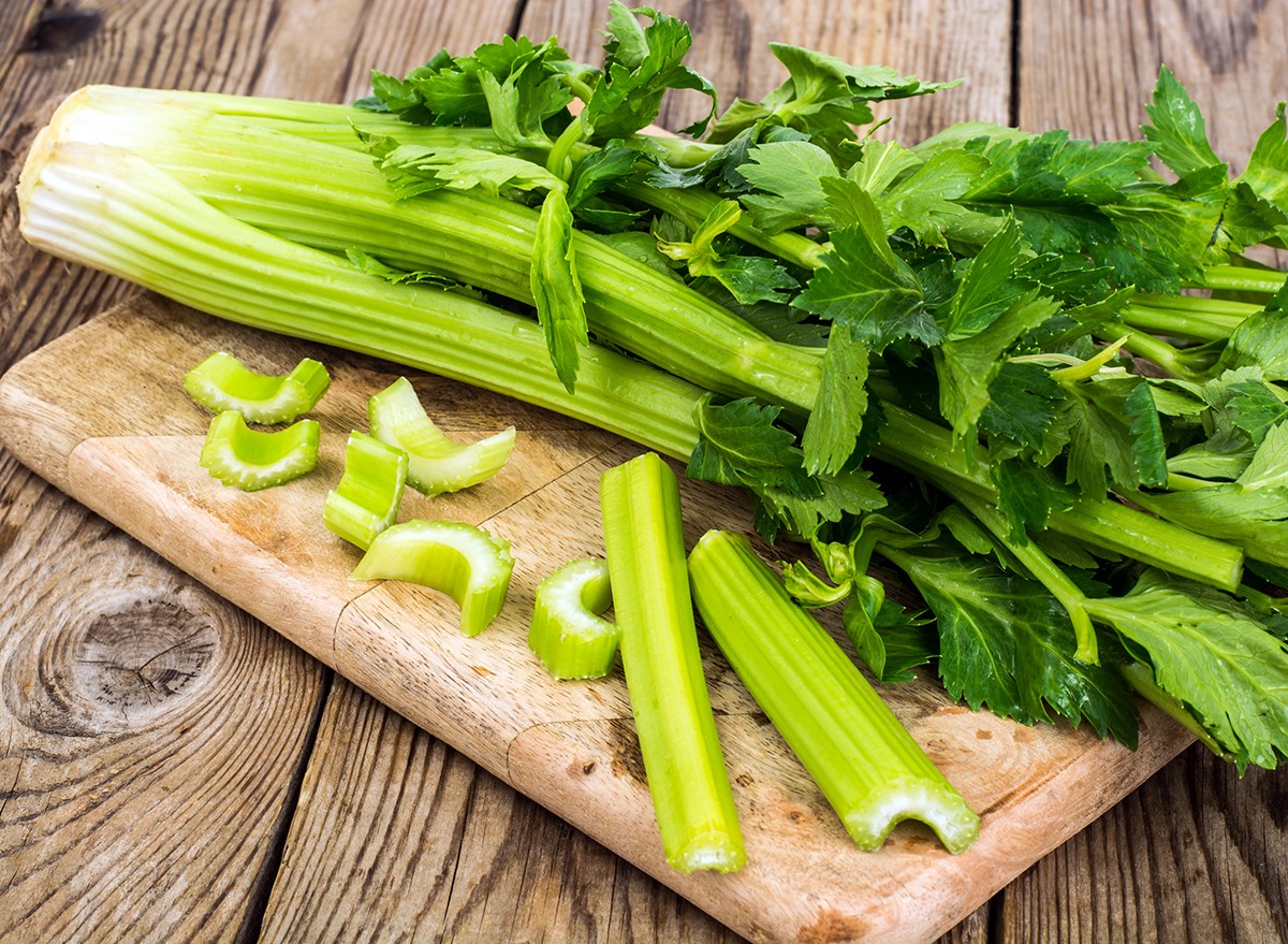 Bunch,Of,Fresh,Celery,Stalk,With,Leaves.,Studio,Photo