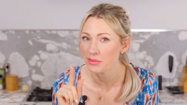 10 Inch-Shedding Secrets a Dietitian Swears By—No Restrictive Dieting Required