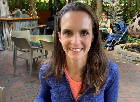 50-Year-Old Dietitian Reveals 6 Daily Meals That Maintain Her Lean Body
