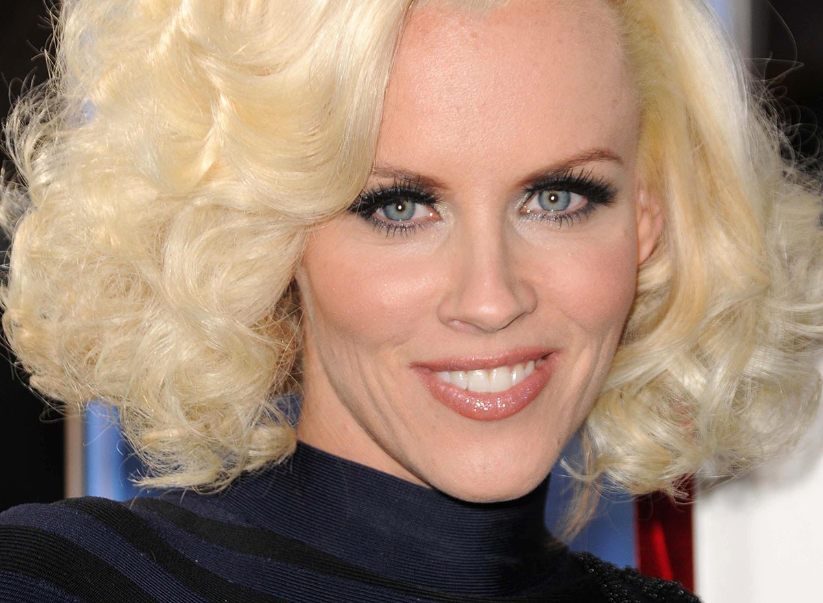 Jenny McCarthy at the Los Angeles Premiere of 'Yes Man'. Mann VIllage Theater, Westwood, CA. 12-17-08