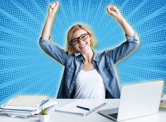 5 Exercises You Can Do Without Leaving Your Desk