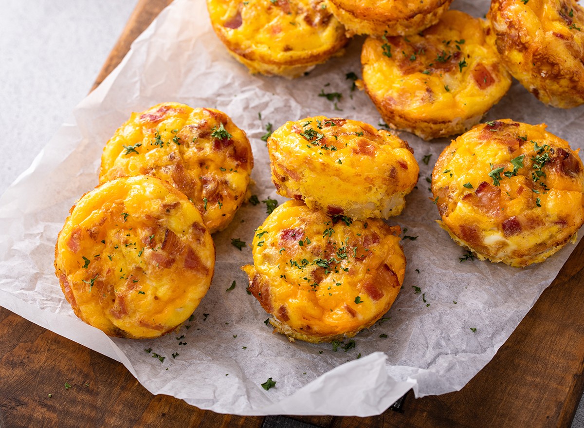 Breakfast,Egg,Muffins,Or,Egg,Bites,With,Potato,,Bacon,And