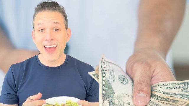 52-Year-Old Feels 32 and Their 2-Minute $5 Lunch Keeps Him in Best Shape Ever
