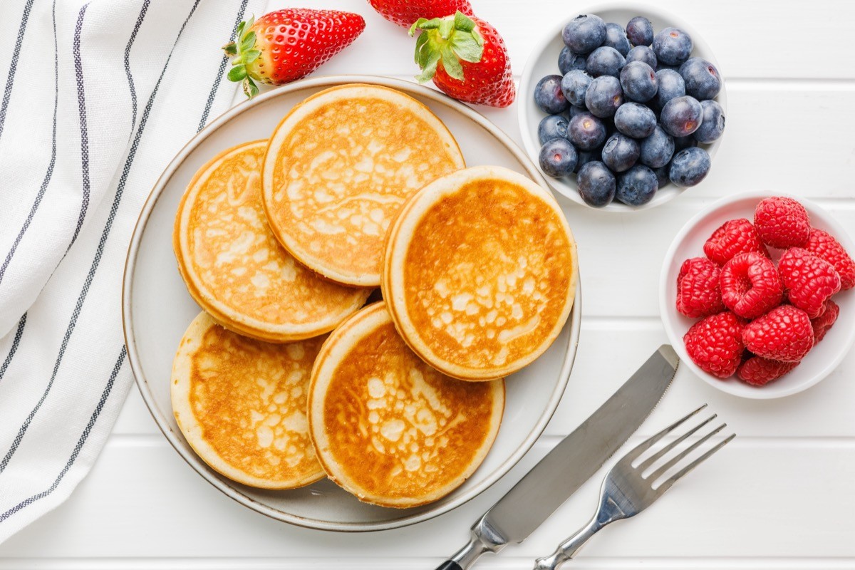 The,Homemade,Classic,American,Pancakes,With,Blueberries,,Raspberries,And,Strawberries.