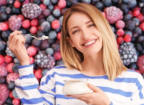 9 Foods That Quiet Sugar Cravings, According to an Expert