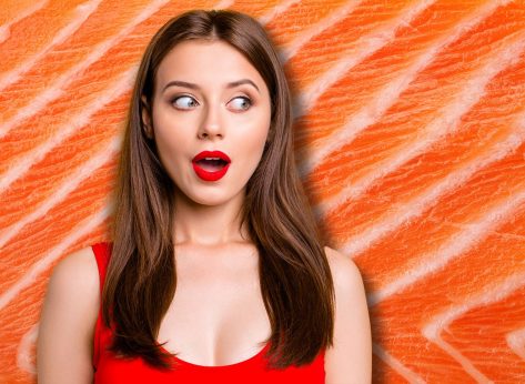 I’m a Dietitian and These Are 8 Clear Signs You’re Not Eating Enough Protein