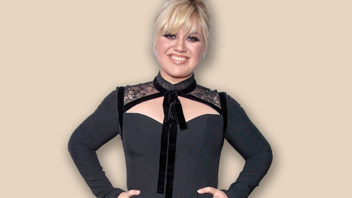 Kelly Clarkson Weight Loss: Walking and 1 Diet Change