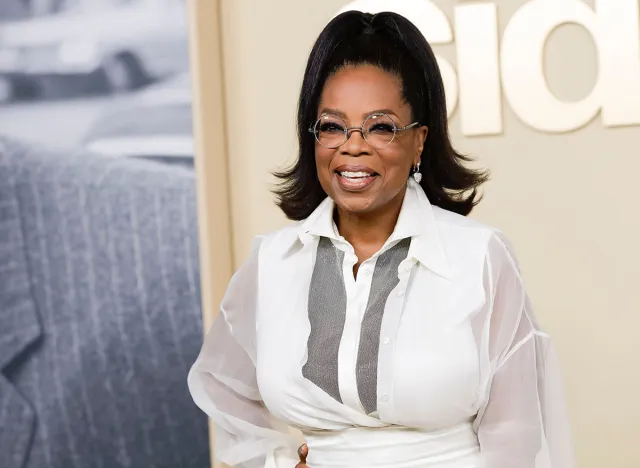 LOS ANGELES - SEP 21: Oprah Winfrey at the Premiere of Apple TV +'s Sidney at the Academy Museum of Motion Pictures on September 21, 2022 in Los Angeles, California