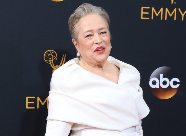 LOS ANGELES - SEP 18: Kathy Bates at the 2016 Primetime Emmy Awards - Arrivals at the Microsoft Theater on September 18, 2016 in Los Angeles, CA
