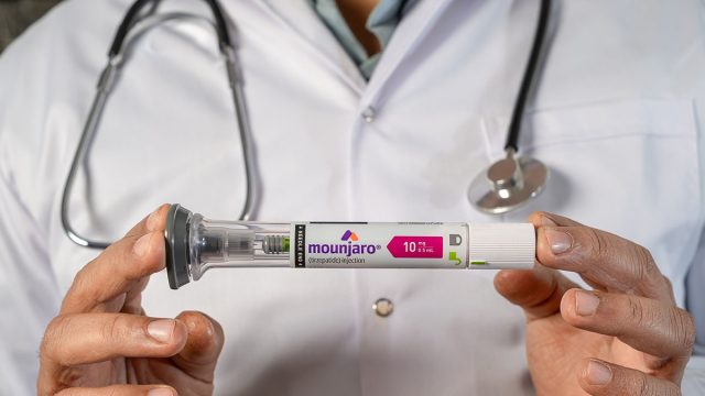 Basra,,Iraq, ,December,6,,2025:,Medical,Professional,Holding,A