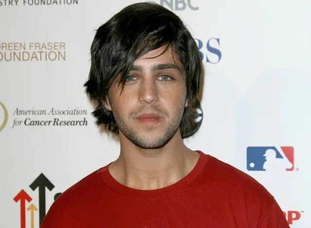 Josh Peck at Stand Up To Cancer. Kodak Theater, Hollywood, CA. 09-05-08