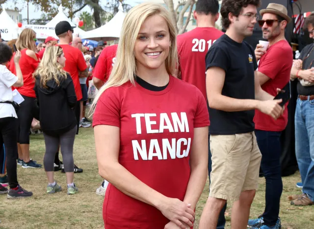 LOS ANGELES - OCT 16: Reese Witherspoon at the ALS Association Golden West Chapter Los Angeles County Walk To Defeat ALS at the Exposition Park on October 16, 2016 in Los Angeles, CA