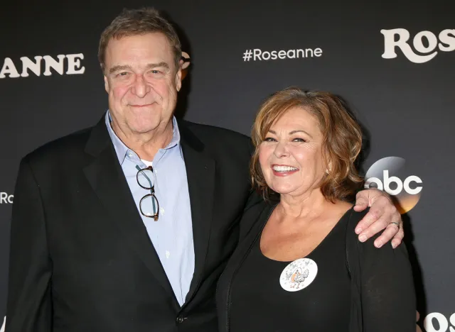 LOS ANGELES - MAR 23: John Goodman, Roseanne Barr at the "Roseanne" Premiere Event at Walt Disney Studios on March 23, 2018 in Burbank, CA