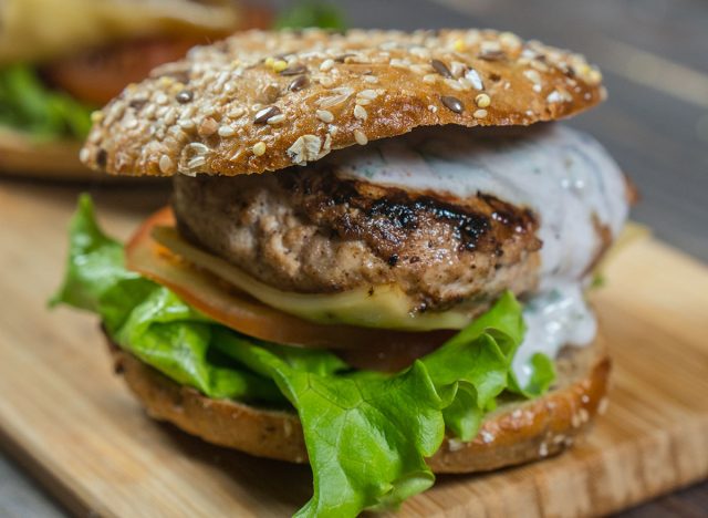 Turkey burger with blueberry